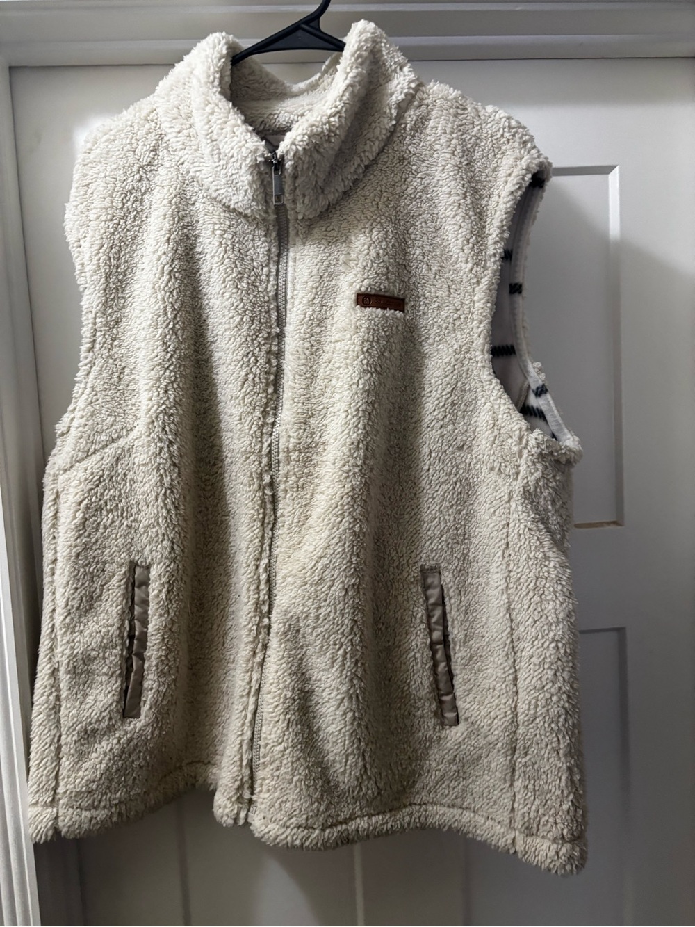 Sage Collective Women’s Cozy Cream Sherpa Full Zip-Front Vest Plaid Lined